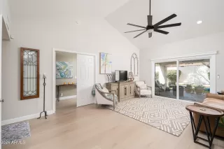 Photo #3: 6674104 Listing