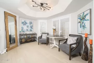 Photo #5: 6674104 Listing