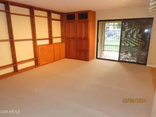 Photo #4: 6674209 Listing