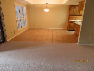 Photo #5: 6674209 Listing