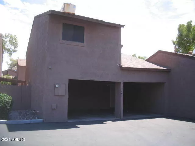 MLS: 6674418 Condo For Sale