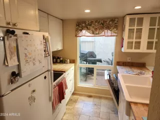 Photo #2: 6674418 Listing