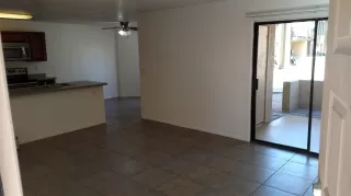 Photo #5: 6674427 Listing