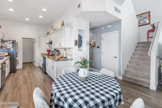 Photo #2: 6674460 Listing