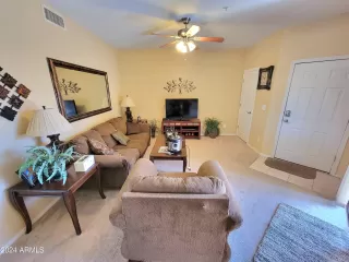 Photo #3: 6674619 Listing