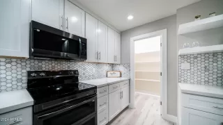 Photo #5: 6674659 Listing 