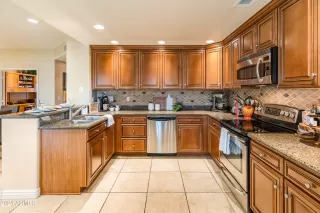 Photo #1: 6674674 Listing
