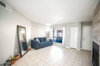 Photo #4: 6674694 Listing