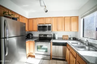 Photo #6: 6674694 Listing