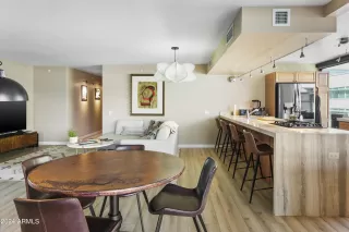 Photo #3: 6674861 Listing 