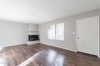 Photo #5: 6674882 Listing