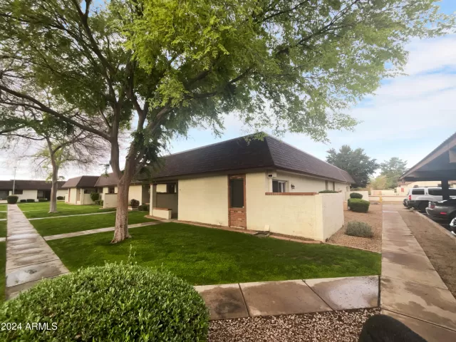 MLS: 6674956 Condo For Sale