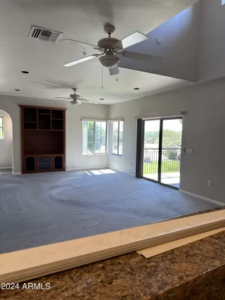 Photo #5: 6675020 Listing