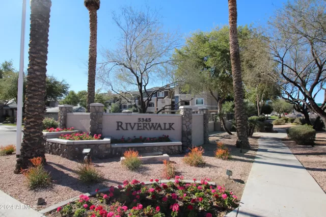 MLS: 6675106 Condo For Sale