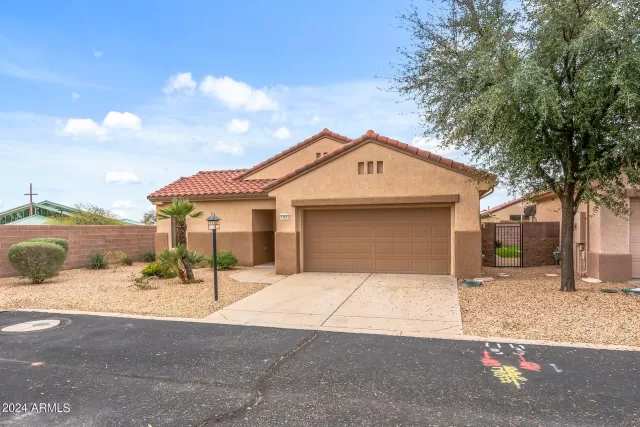 MLS: 6675147 Condo For Sale