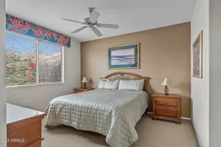 Photo #5: 6675147 Listing