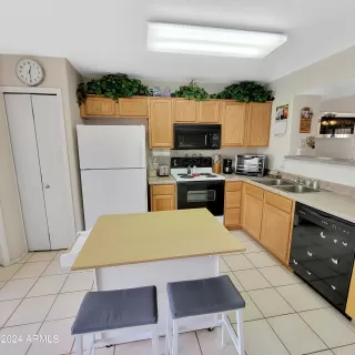 Photo #3: 6675634 Listing