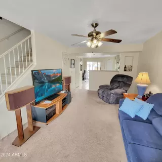 Photo #5: 6675634 Listing