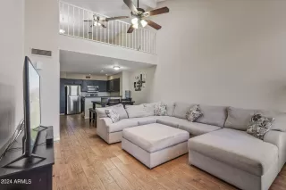 Photo #6: 6675690 Listing