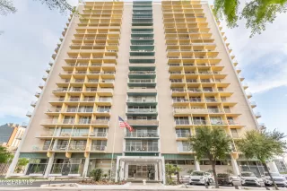 Photo #2: 6675790 Listing