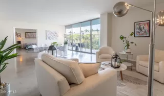 Photo #6: 6675790 Listing