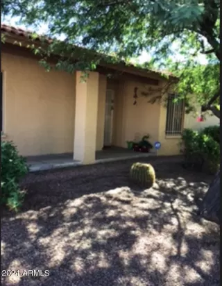 Photo #2: 6675859 Listing