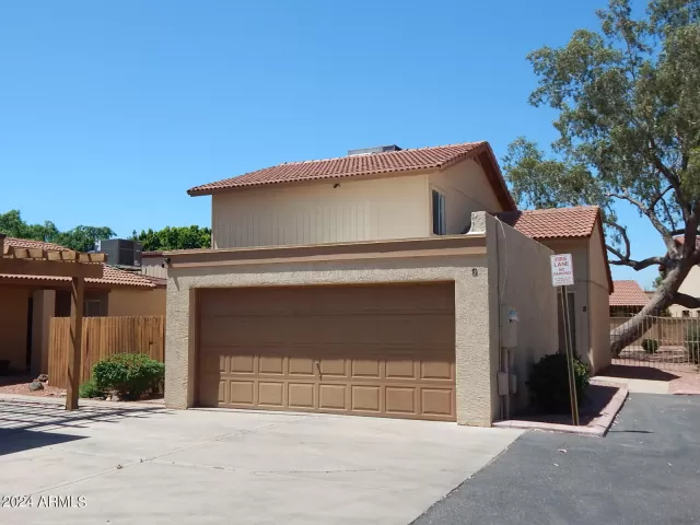 MLS: 6675864 Condo For Sale