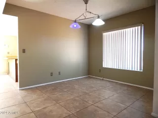 Photo #5: 6675864 Listing