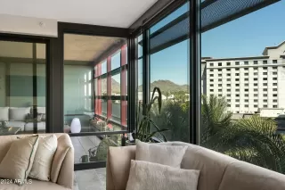 Photo #3: 6676046 Listing
