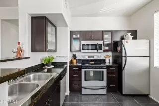 Photo #6: 6676174 Listing 