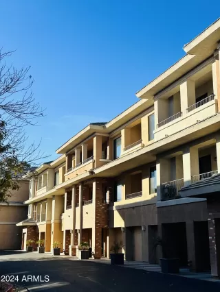 Photo #6: 6676265 Listing