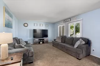 Photo #5: 6676317 Listing 