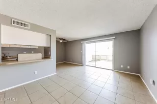 Photo #3: 6676525 Listing 