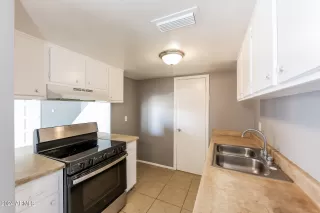 Photo #5: 6676525 Listing 