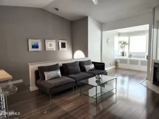 Photo #4: 6676545 Listing