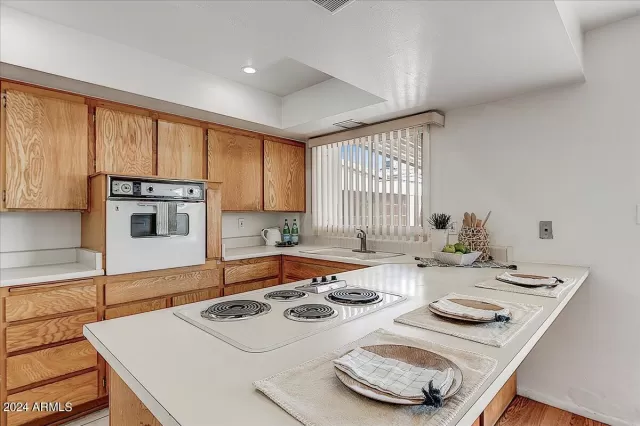 MLS: 6676587 Condo For Sale