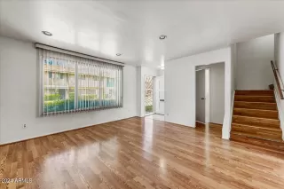 Photo #3: 6676587 Listing 