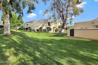 Photo #3: 6676771 Listing