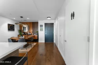 Photo #2: 6676782 Listing