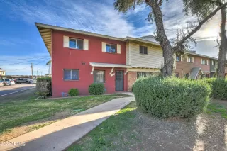 Photo #1: 6676802 Listing 