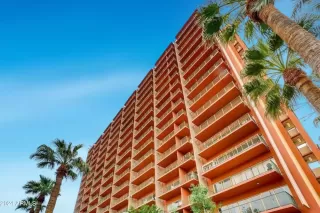 Photo #2: 6676851 Listing