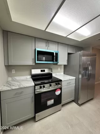 Photo #3: 6676980 Listing