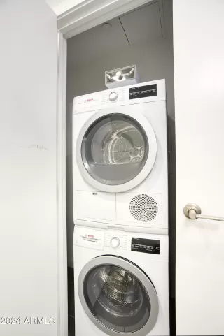 Photo #6: 6677083 Listing 