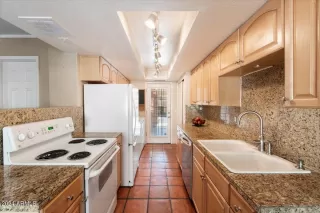 Photo #4: 6677221 Listing