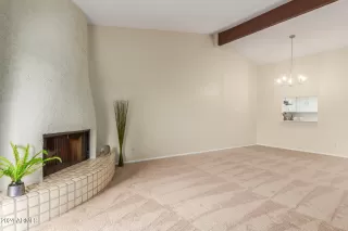 Photo #3: 6677231 Listing