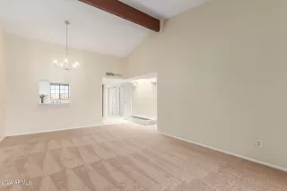 Photo #4: 6677231 Listing