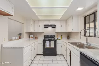 Photo #5: 6677231 Listing