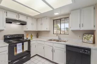 Photo #6: 6677231 Listing