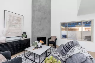 Photo #1: 6677236 Listing