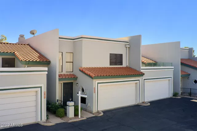 MLS: 6677504 Condo For Sale